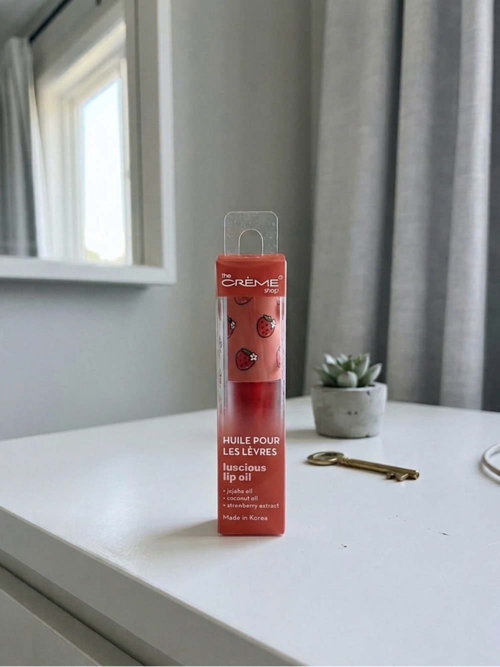 The Crème Shop Luscious Lip Oil – Strawberry – NEW